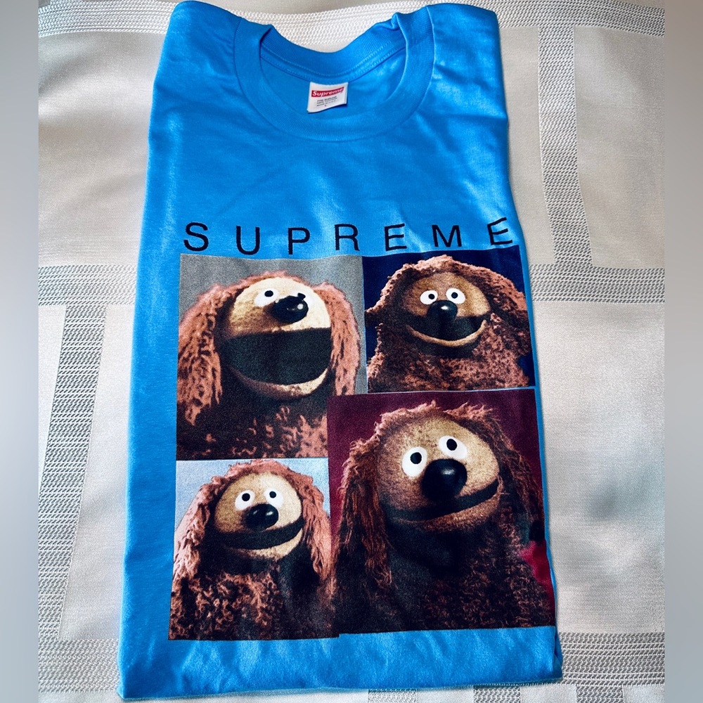 👍🏻 NWT Supreme tee with muppets in blue large
